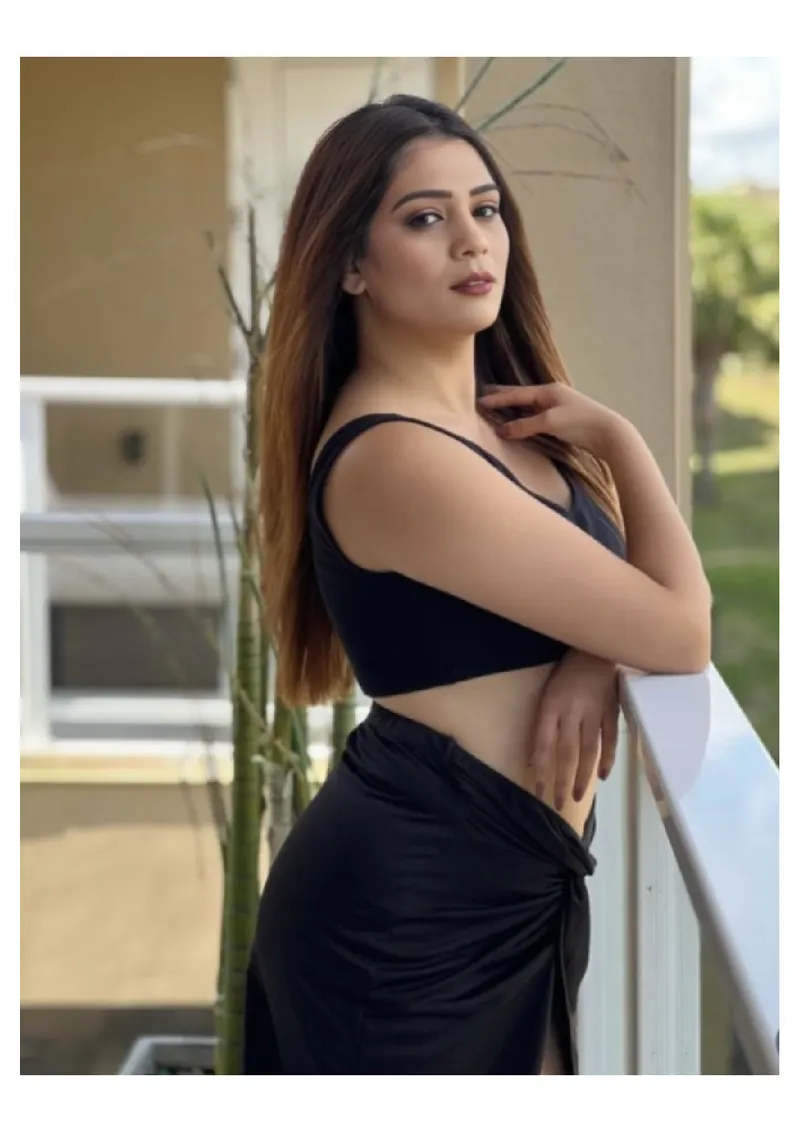 Busty Girl Zareena gallery photo 2 — Bangalore escorts