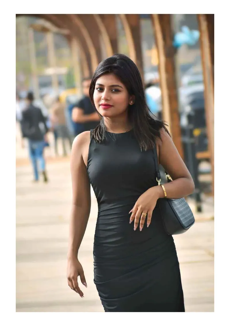 CABIN CREW GIRL SAMANTHA AVAILABLE gallery photo 11 — Bangalore escorts