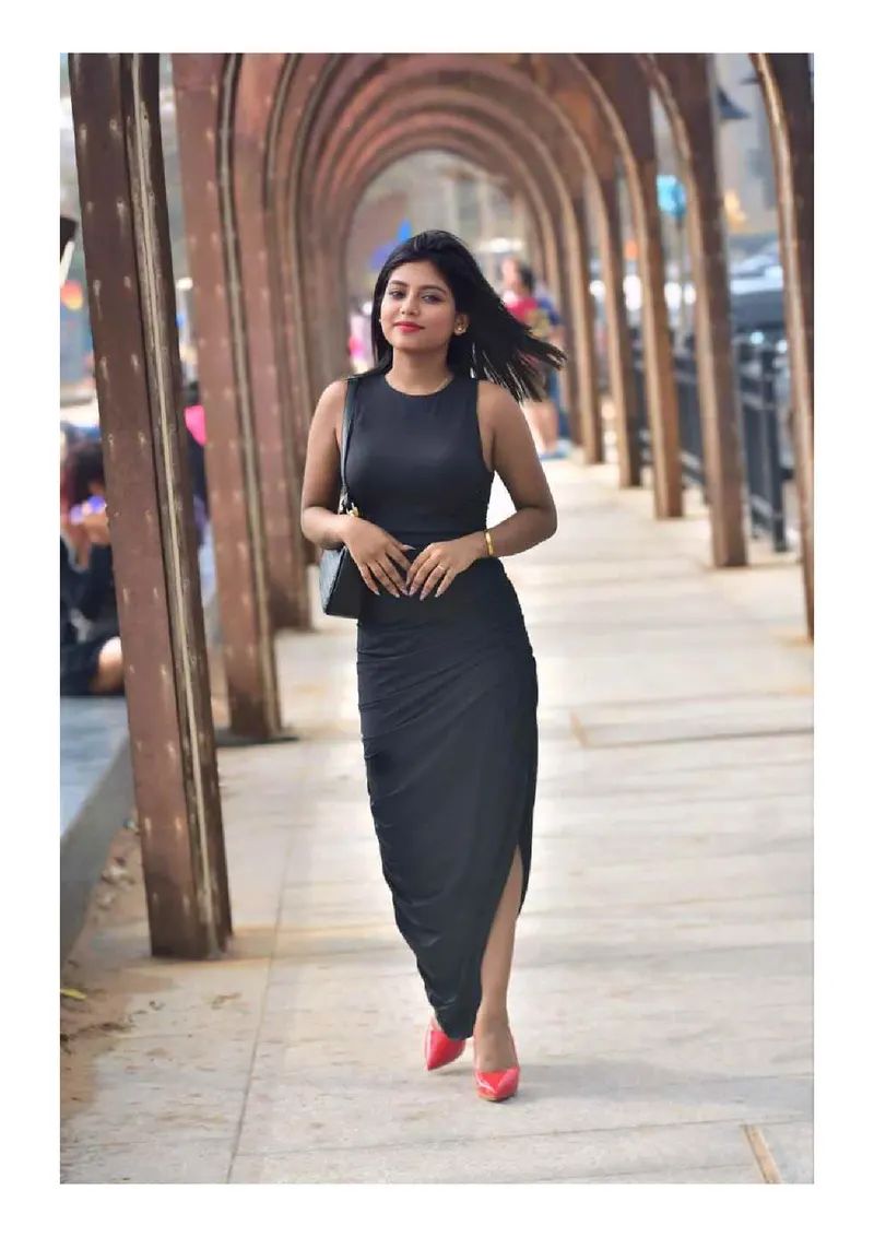CABIN CREW GIRL SAMANTHA AVAILABLE gallery photo 10 — Bangalore escorts