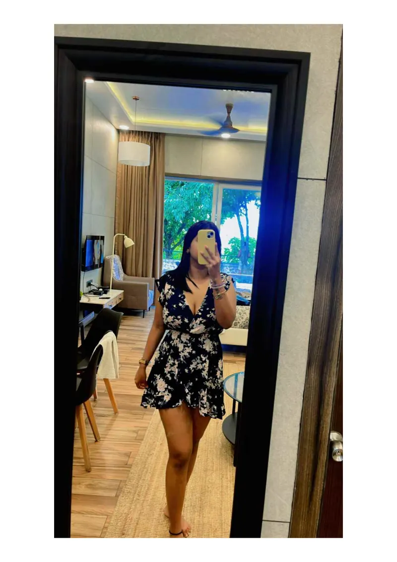 CAT WALK MODEL SHILPA MANJUNATH AVAILABLE gallery photo 3 — Bangalore escorts