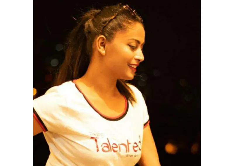 HARINI KANNADA SOUTH TV ARTIST gallery photo 5 — Bangalore escorts