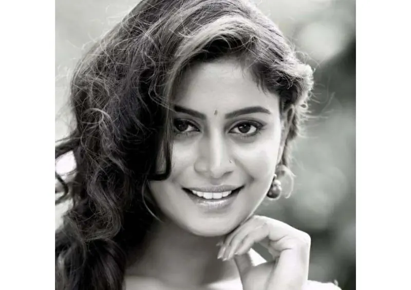 HARINI KANNADA SOUTH TV ARTIST gallery photo 6 — Bangalore escorts