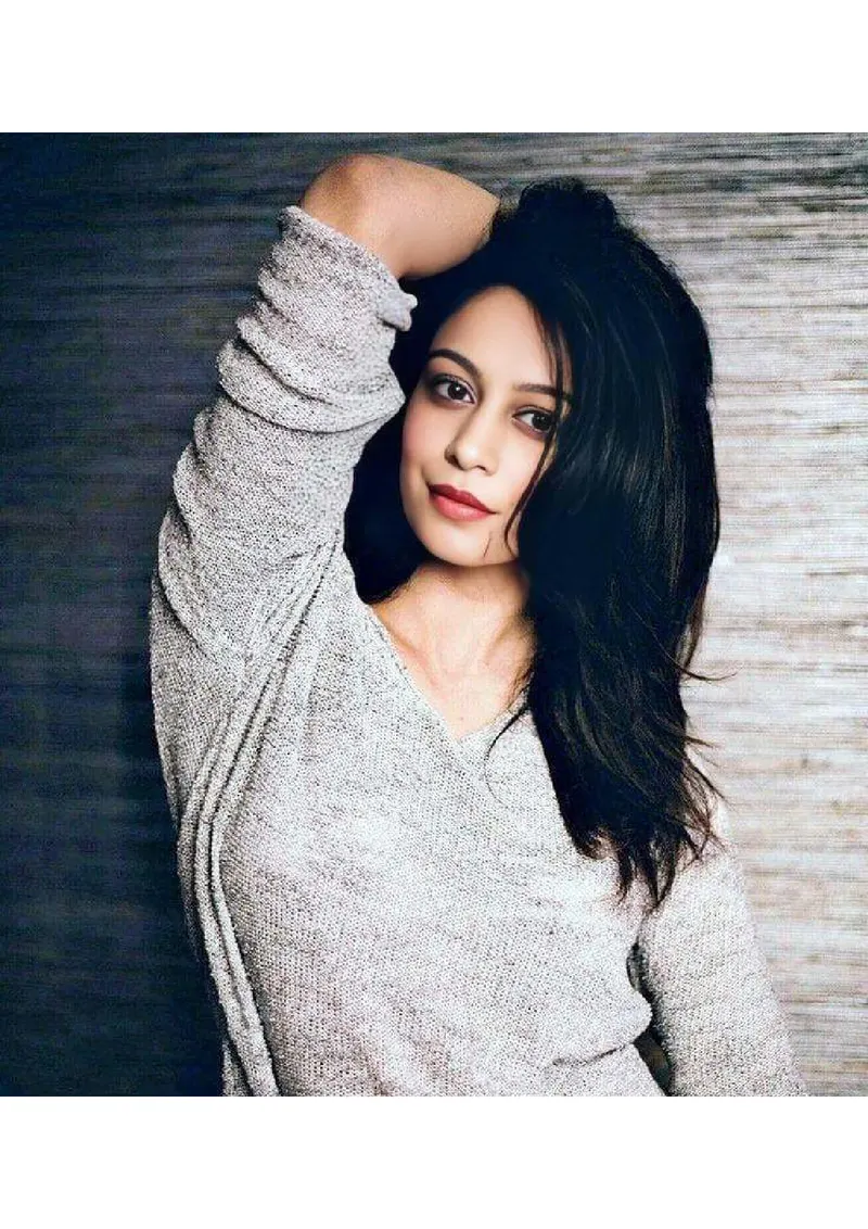 HARINI KANNADA SOUTH TV ARTIST gallery photo 20 — Bangalore escorts