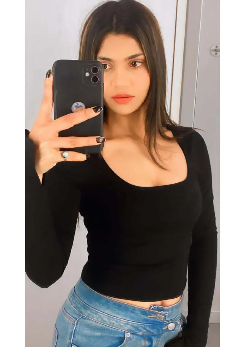 JANVI MUMBAI COLLEGE STUDENT gallery photo 12 — Bangalore escorts