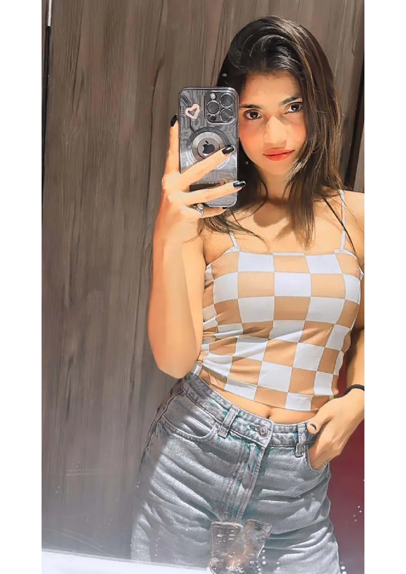JANVI MUMBAI COLLEGE STUDENT gallery photo 14 — Bangalore escorts