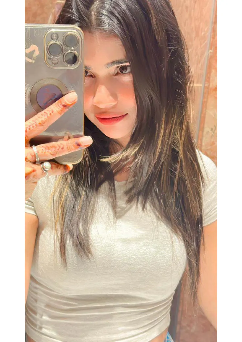 JANVI MUMBAI COLLEGE STUDENT gallery photo 16 — Bangalore escorts