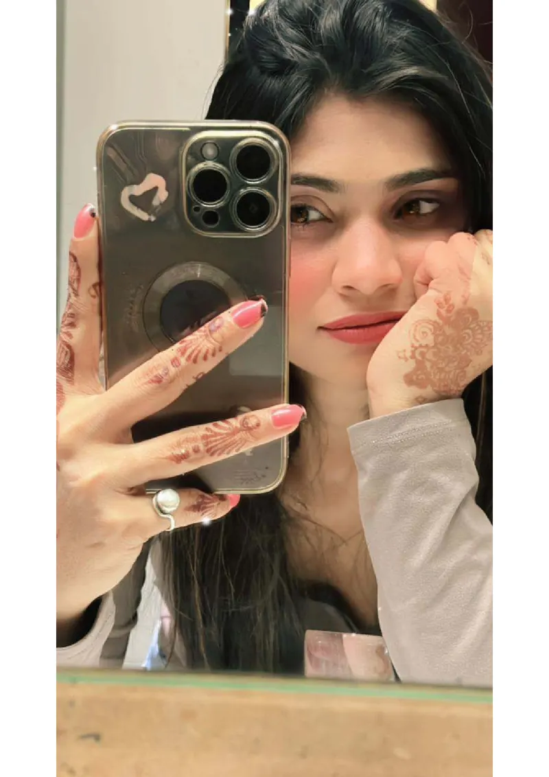 JANVI MUMBAI COLLEGE STUDENT gallery photo 18 — Bangalore escorts