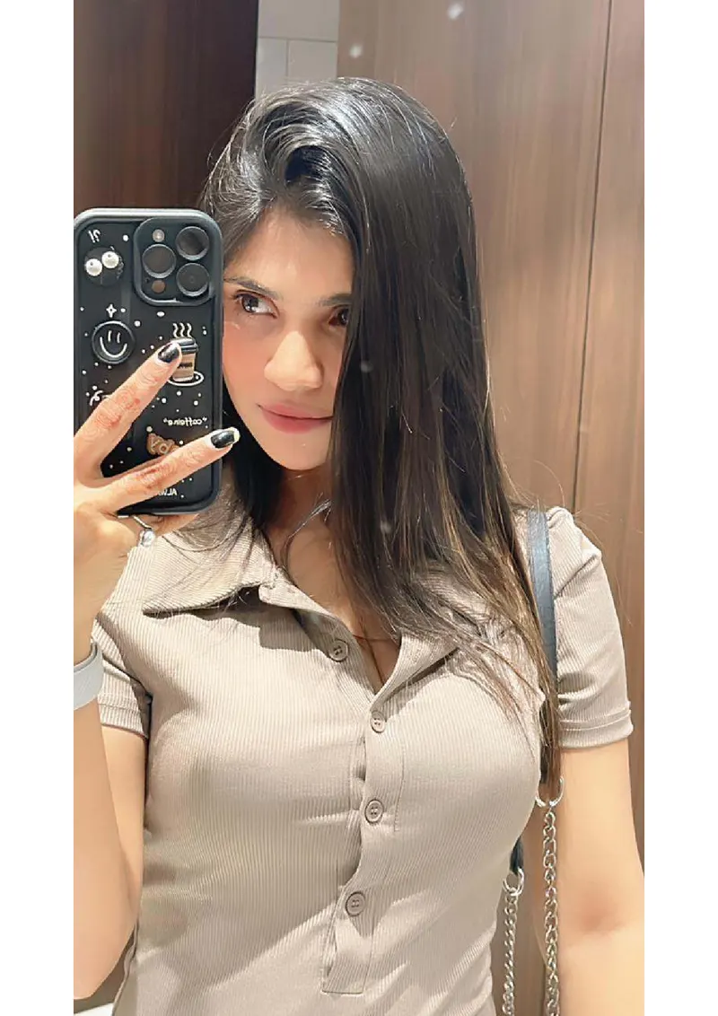 JANVI MUMBAI COLLEGE STUDENT gallery photo 19 — Bangalore escorts
