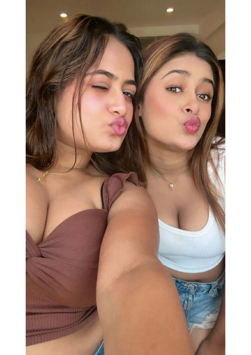 LAKME AND ULLU THREESOM gallery photo 2 — Bangalore escorts