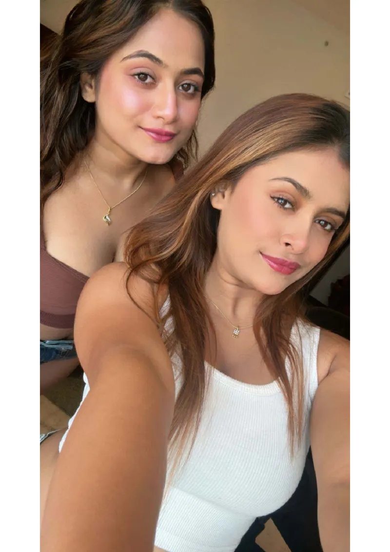 LAKME AND ULLU THREESOM gallery photo 3 — Bangalore escorts