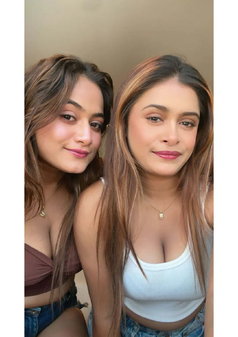 LAKME AND ULLU THREESOM gallery photo 4 — Bangalore escorts