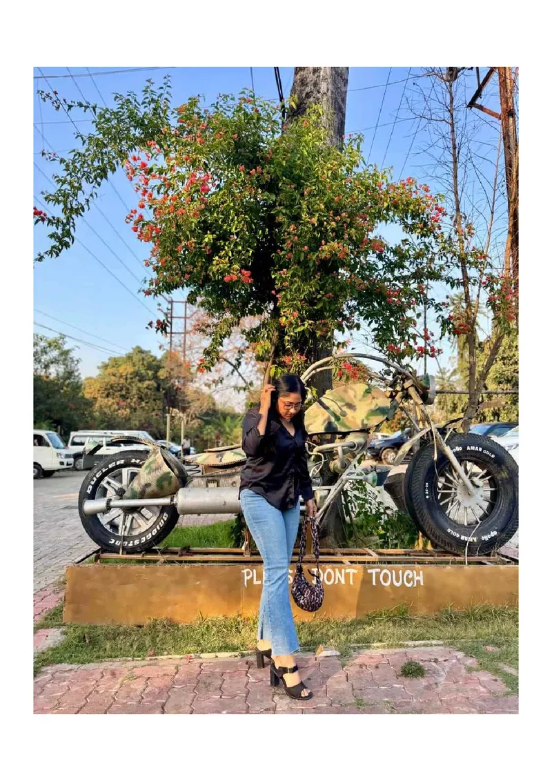 MILKY MODEL RAMYA AVAILABLE gallery photo 8 — Bangalore escorts