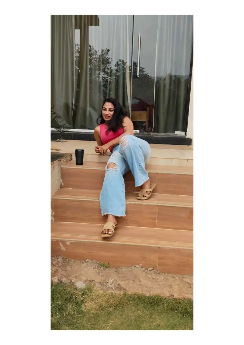 SOUTH HOT TELUGU MODEL URVASHI AVAILABLE — Telugu Bangalore