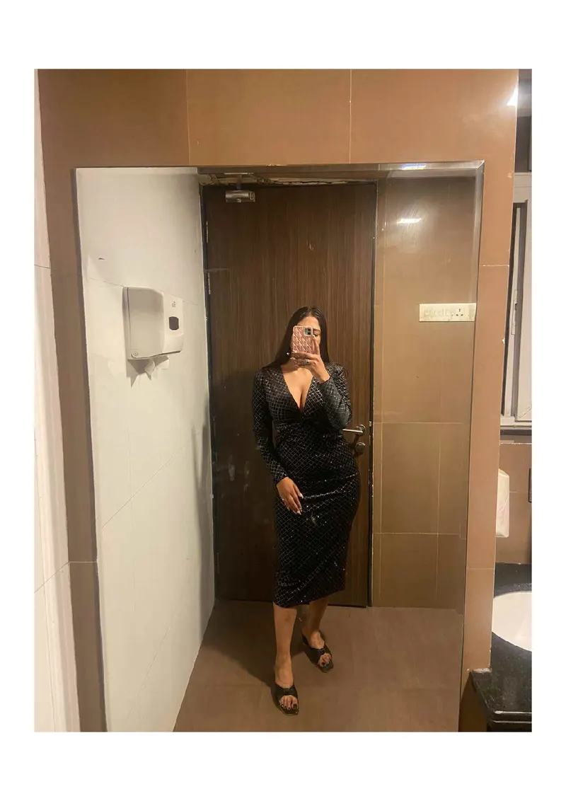 TAJ HOTEL RECEPTIONIST ROOPA AVAILABLE gallery photo 4 — Bangalore escorts