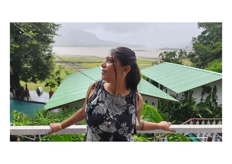 TAJ HOTEL RECEPTIONIST ROOPA AVAILABLE gallery photo 6 — Bangalore escorts