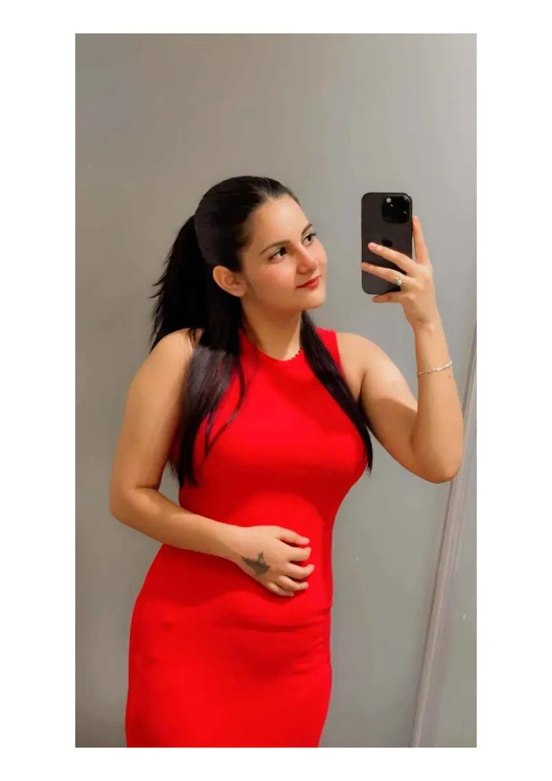 Young kashmiri girl Kushboo available gallery photo 6 — Bangalore escorts