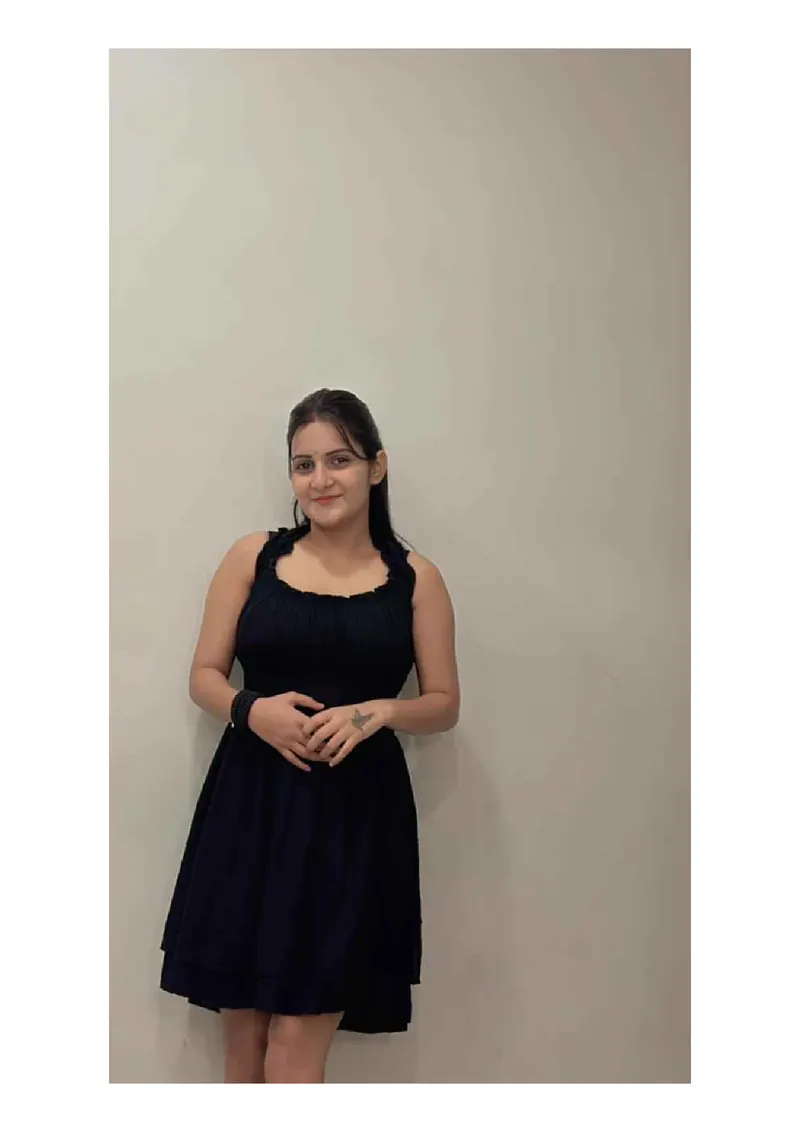 Young kashmiri girl Kushboo available gallery photo 11 — Bangalore escorts